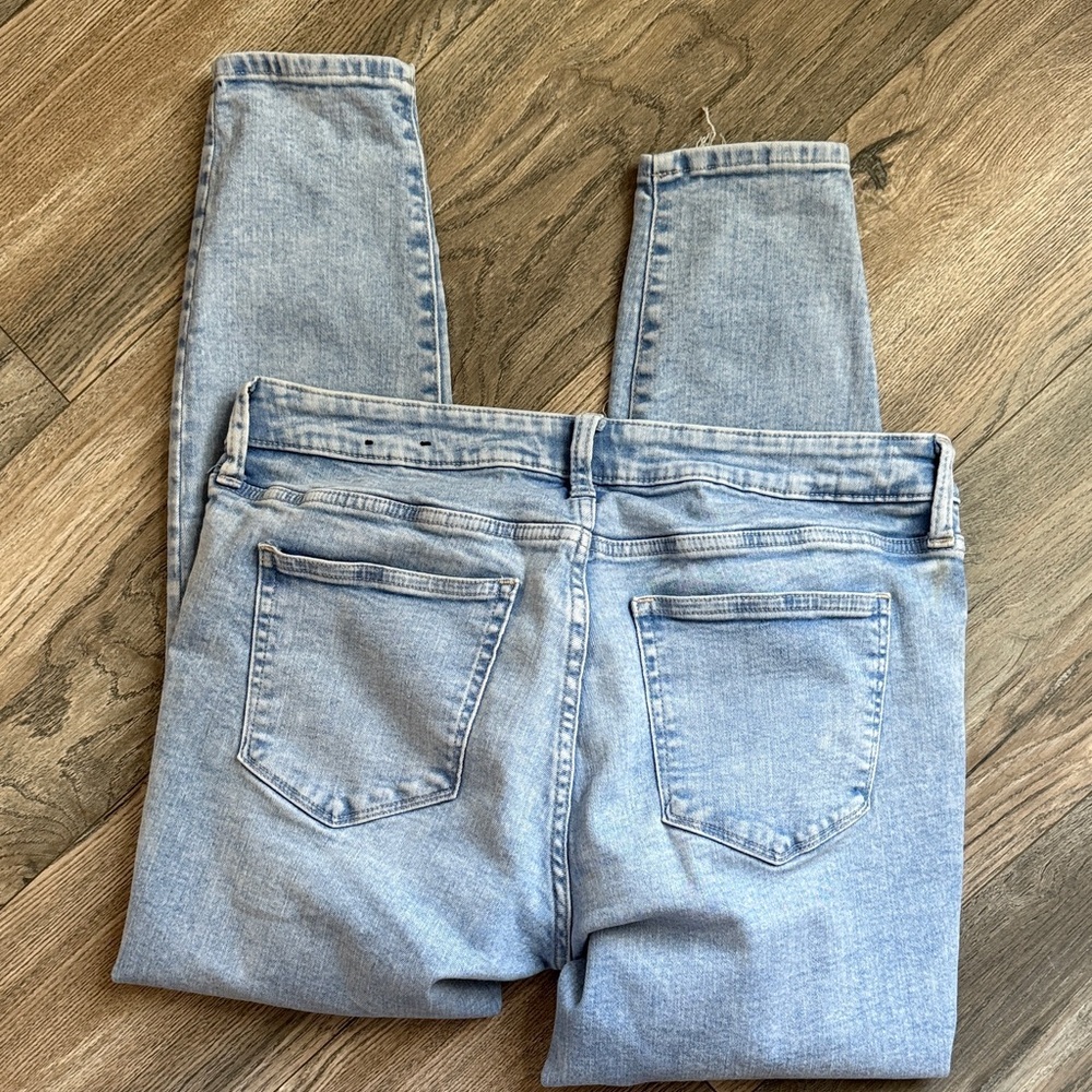 GAP Light Blue Ripped Skinny Jeans - Picture 6 of 9